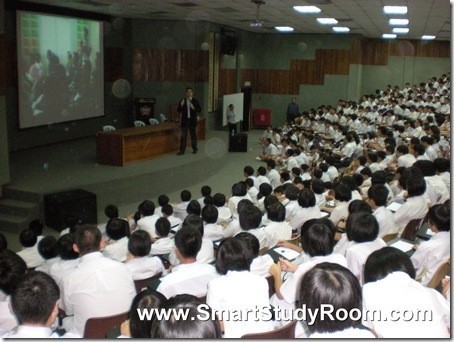 Chong-Hwa-High-School